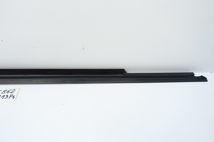 MOULURE RACLOIR GAUCHE AVANT MERCEDES GLE COUPÉ