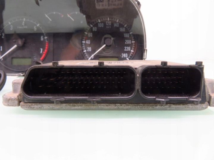 CONTACTEUR D'ALLUMAGE CONTRÔLEUR SKODA OCTAVIA I 1.8 T 06A906018CF 0261206141 1U1919034C