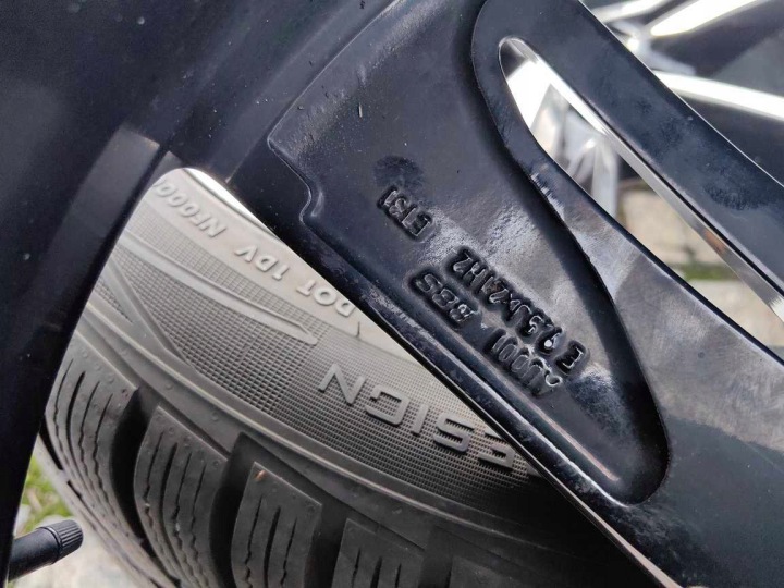 ROUES JANTES AUDI Q7 SQ7 SQ8 5X112 21 285/40R21 K178