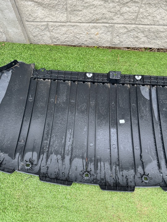 TESLA MODÈLE Y 20R- PROTECTION PLAQUE SOUS MOTEUR 1760713-00