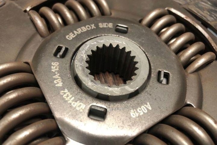 ENSEMBLE ADHÉRENCE NISSAN PRIMASTAR FURGON (X83) 8200740176 2.46L DIESEL