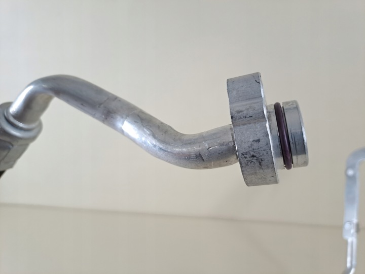 FIL TUYAU TUYAU CZYNNIKA CLIMATISATION A/C SEAT ARONA LIFT 24R 2Q0816743A