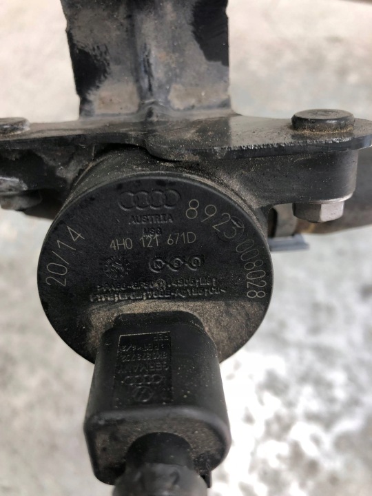 POMPE EAU AUDI A4 B8 LIFT BERLINE 8K0819263B