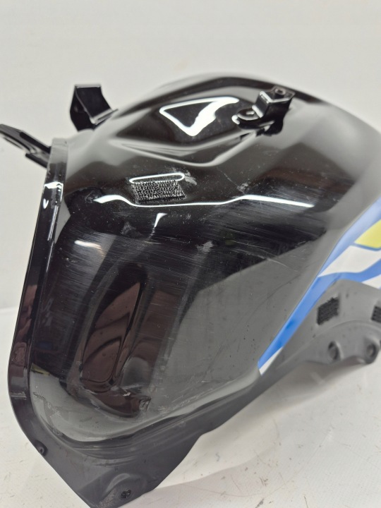 SUZUKI GSX 8S (23) RÉSERVOIR CARBURANTS