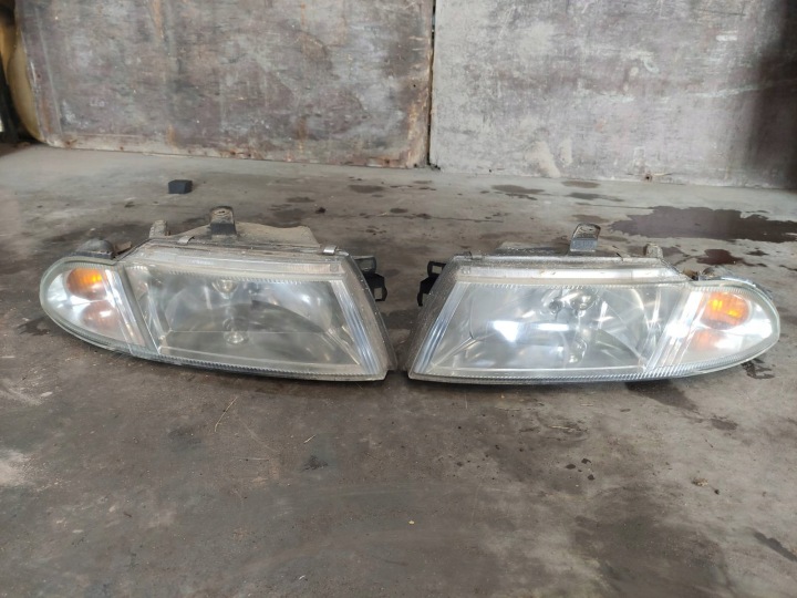COMPLET AVANT MITSUBISHI CARISMA I T44