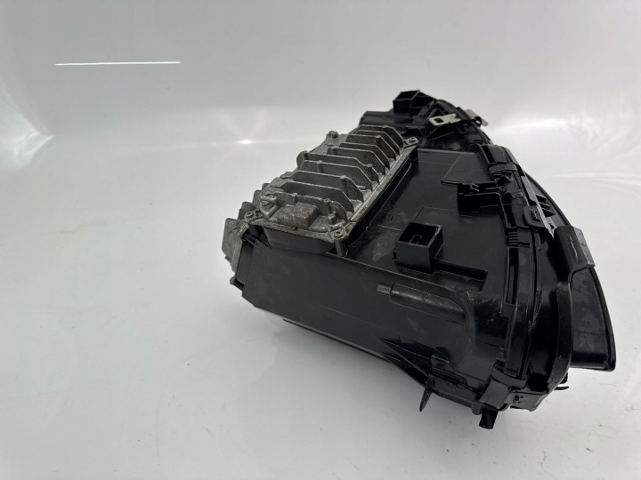 PROJECTEUR MERCEDES-BENZ C W205 A2059063204