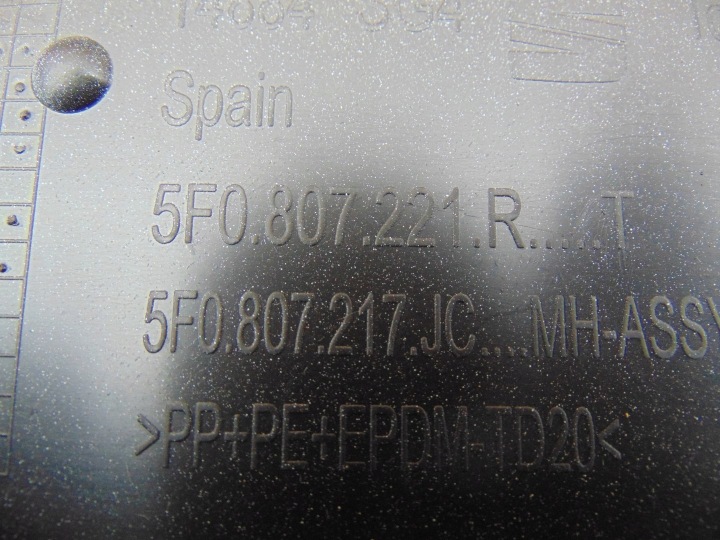 SEAT III LIFT 5F0 PARE-CHOCS AVANT AVANT 5F0807221R