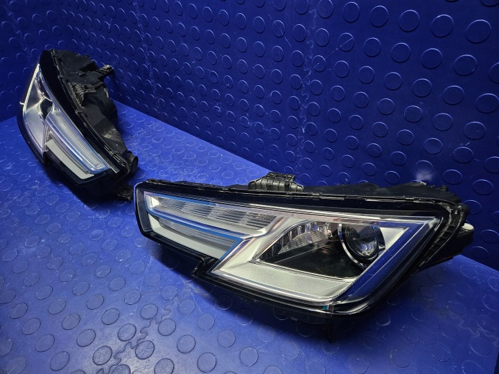 ENSEMBLE PHARE AVANT BI XÉNON AUDI A4 B9 AVANT OEM 8W0941005 8W0941006