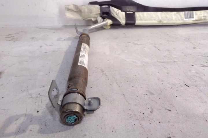 RIDEAU DROITE VW GOLF PLUS (5M1, 521) 5M0880742A 1.9L DIESEL 77KW 2005