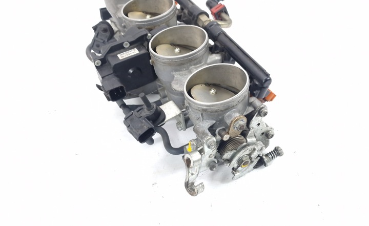 KAWASAKI Z1000 AVEC 1000 07-09 PAPILLON DES GAZ AVEC WYTRYSKAMI MOULURE INJECTION