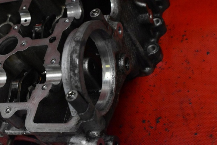 CULASSE MOTEUR 778752106 BMW E90 E91 2.0 D 122 KM 04-10