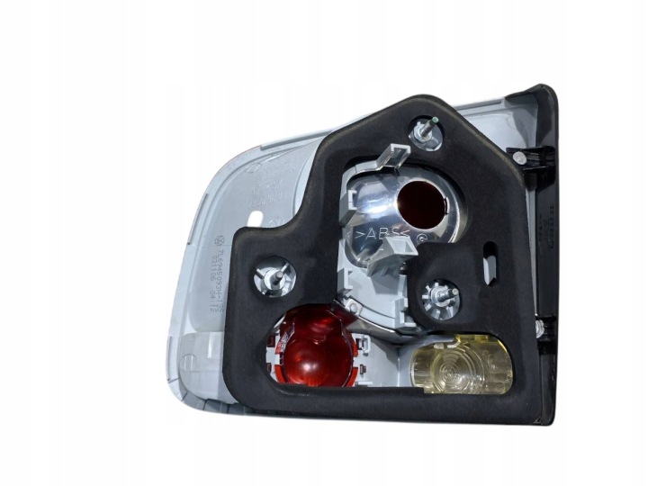 VW TOUAREG I PHARE ARRIÈRE GAUCHE DANS COUVERCLE DE COFFRE 7L6945093H