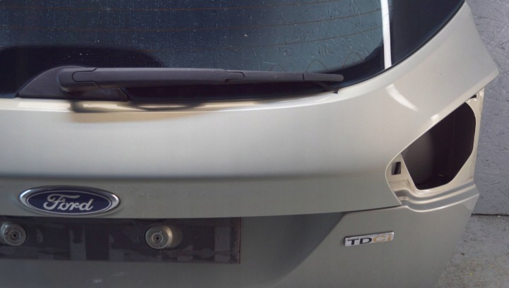 FORD KUGA MK1 COUVERCLES DE COFFRE ARRIÈRE P8 (K830)