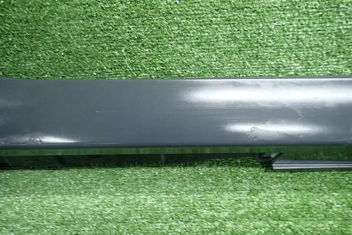 TOYOTA AVENSIS T27 UNIVERSEL 09-11 MOULURE SEUIL DROITE