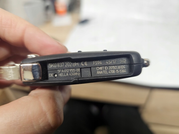 VOLKSWAGEN CLÉ TÉLÉCOMMANDE 5K0837202BH HELLA 434MHZ