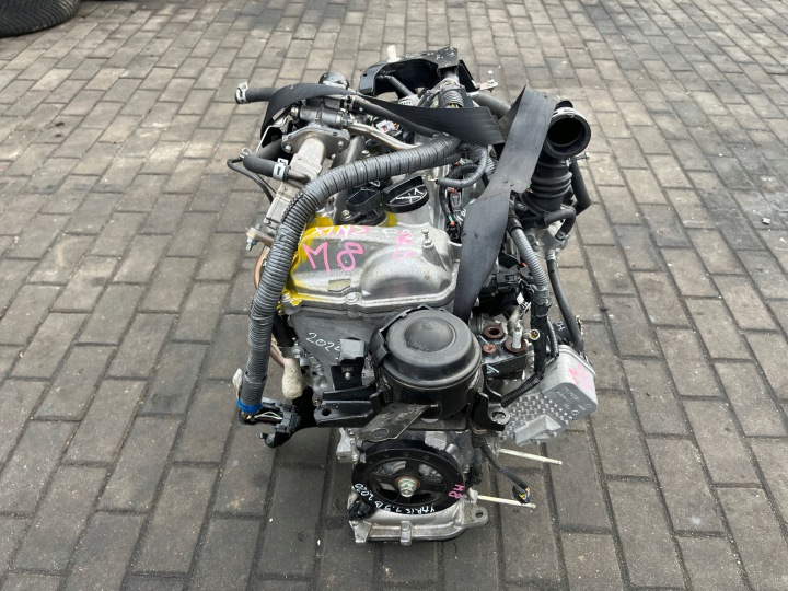 MOTEUR COMPLET TOYOTA YARIS III 1.5 HYBRID X1N-P92