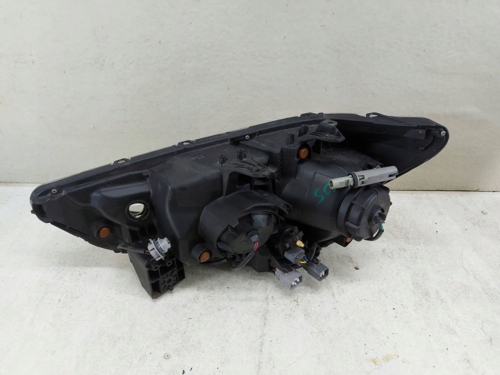 MITSUBISHI ASX 10- DROITE PHARE AVANT AVANT PROJECTEUR EUROPE