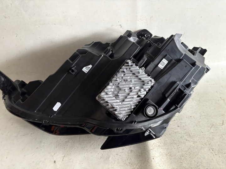 PHARE AVANT DROITE AUDI A3 8Y LIFT COMPLET LED 24- 8Y0941036H