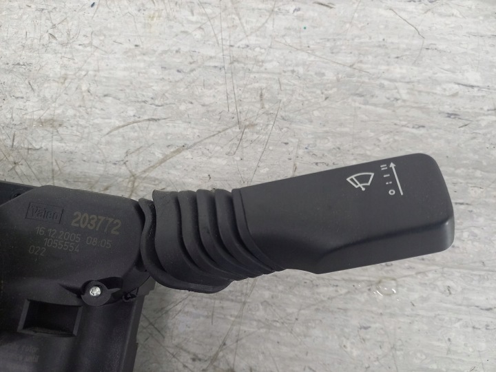 COMMUTATEUR COMPOSITE OPEL ASTRA H 203772 13198908XE 498990969 VALEO 1.9