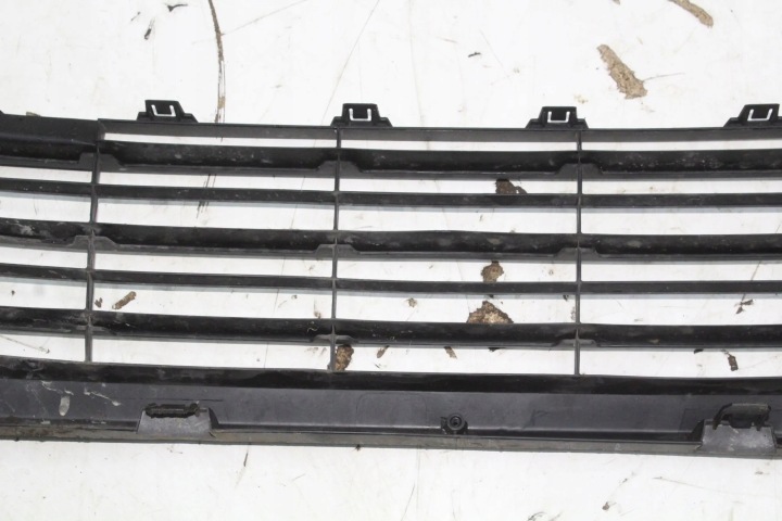 TOYOTA YARIS XP210 2021 GRILLE INFÉRIEURE PARE-CHOCS AVANT