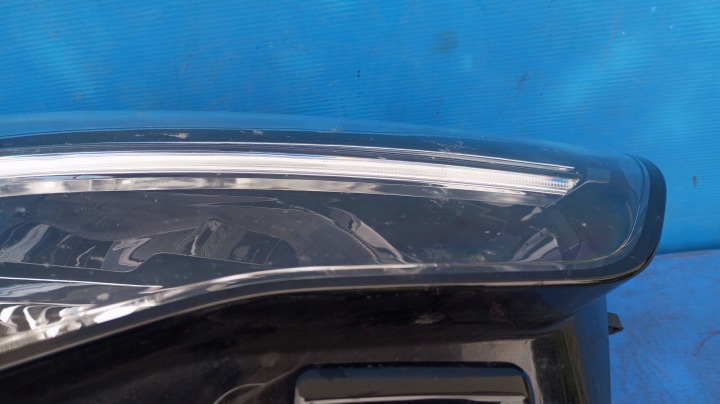 PROJECTEUR AVANT CÔTÉ DROITE OPEL GRANDLAND X YP00162680