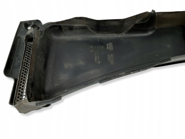 DOUBLURE DE PASSAGE DE ROUE AUDI A5 8T0 8K1819447