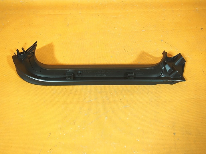 AUDI Q3 83A 22KM GARNITURE COUVERCLES DE COFFRE ARRIÈRE ENSEMBLE 83A867979A 83A867606