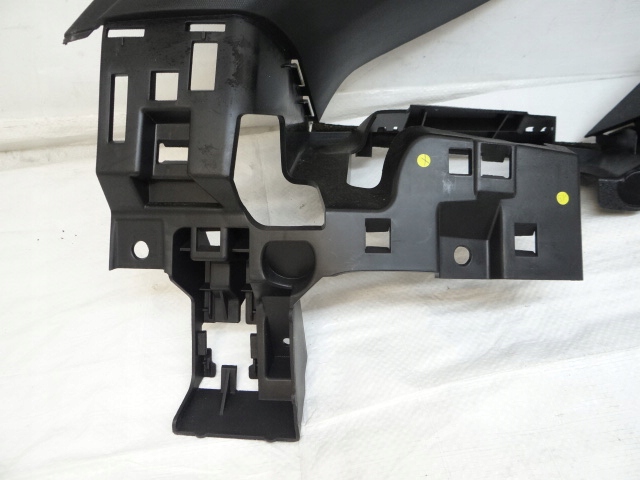 PEUGEOT 3008 II GAUCHE PROTECTION ARRIÈRE MONTANTS 9810162077