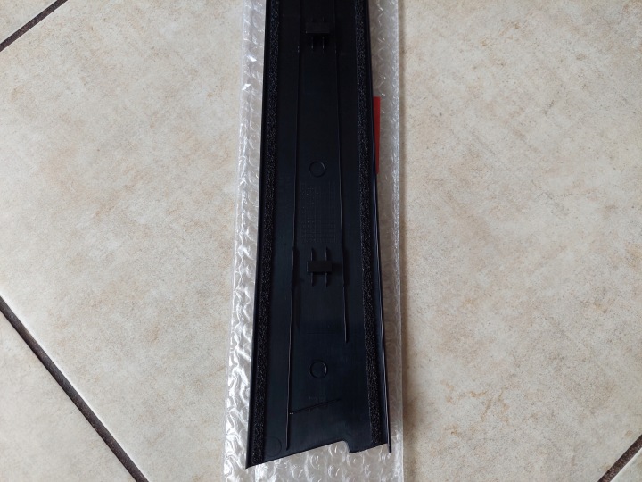 MOULURE PORTES DROIT AVANT HONDA ACCORD VIII 08-15 NEUF