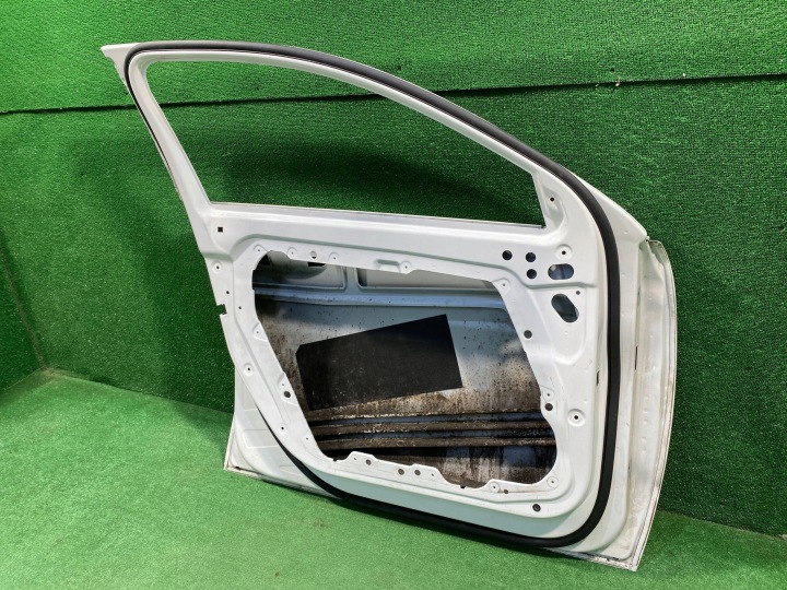 MERCEDES A-KLASA W177 PORTES GAUCHE AVANT GAUCHE A1777220900