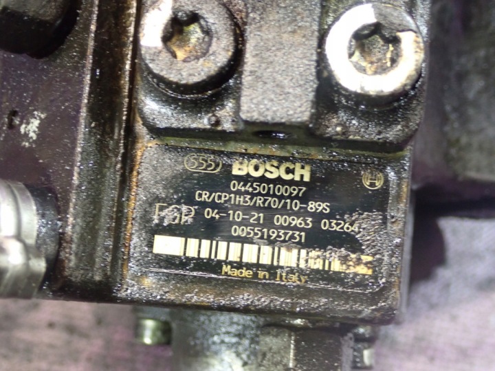 OPEL VECTRA C 02-05 1.9 Z19DTH POMPE INJECTION 0055193731 0445010097