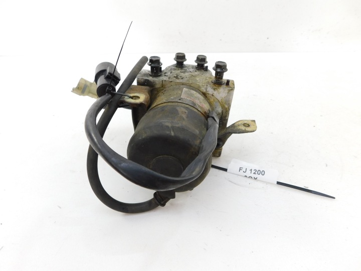 YAMAHA FJ 1200 3CX POMPE DE FREIN ABS