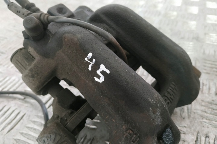 ÉTRIER DE FREIN DE FREIN ARRIÈRE DROIT BMW 3 (F30, F80) W09082 2.0L GASOLINE 135KW