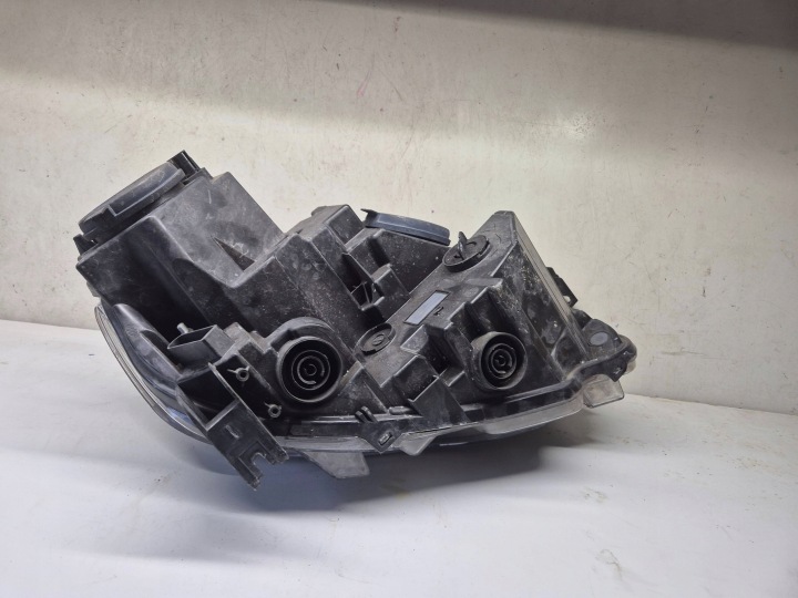 PEUGEOT PARTENAIRE IV RIFTER PHARE GAUCHE AVANT 9816827280 DESCRIPTION
