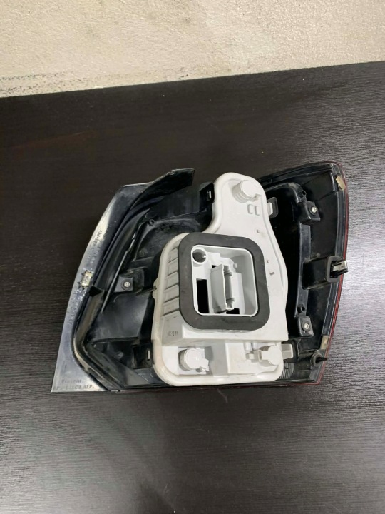 VW POLO 6R 6R4 PHARE GAUCHE ARRIÈRE ARRIÈRE ORIGINE EUROPE 6R0945095 OEM