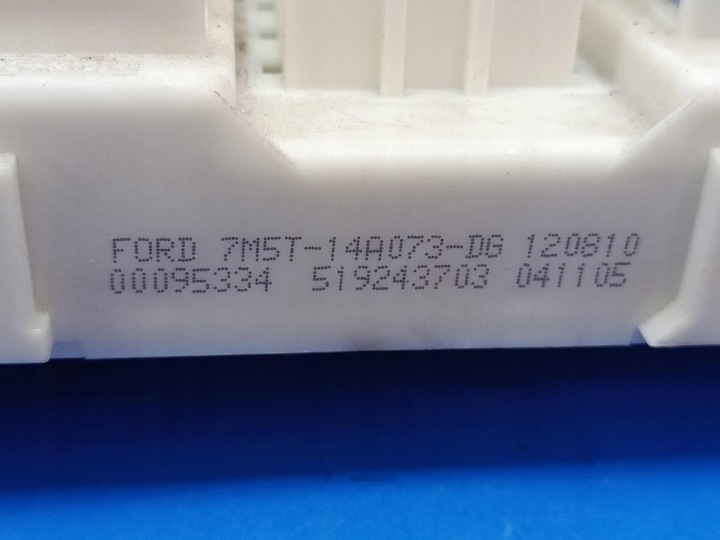 FORD FOCUS MK2 LIFT 1.6TDCI BOÎTE MODULE FUSIBLE 7M5T-14A073-DG