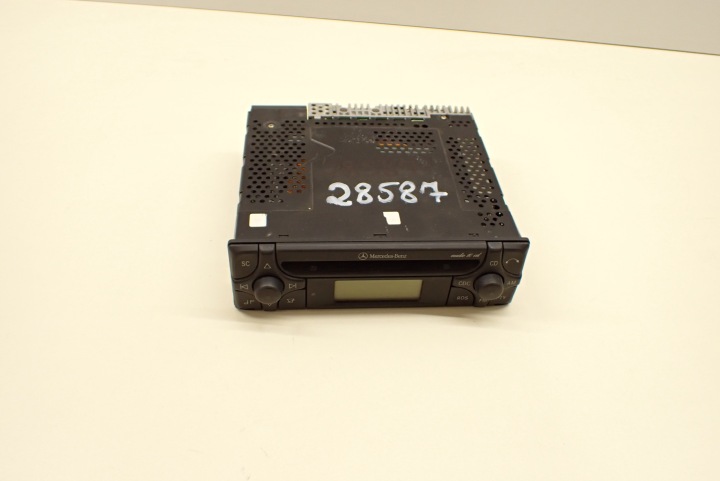RADIO D'USINE CD AVEC CODE MERCEDES A-KLASA W168 A1708200386