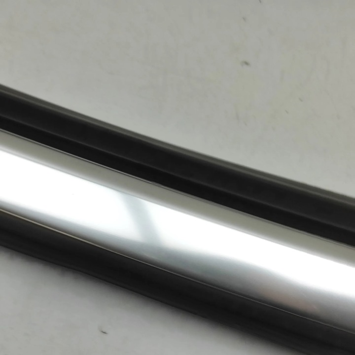 MOULURE SUPÉRIEURE AVANT DROITS PORTES AUDI A6 E-TRON AVANT (GH5) 85F837432A
