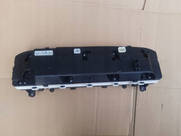 COMPTEUR TABLEAU DE BORD TOYOTA PRIUS PLUS 83800-47841