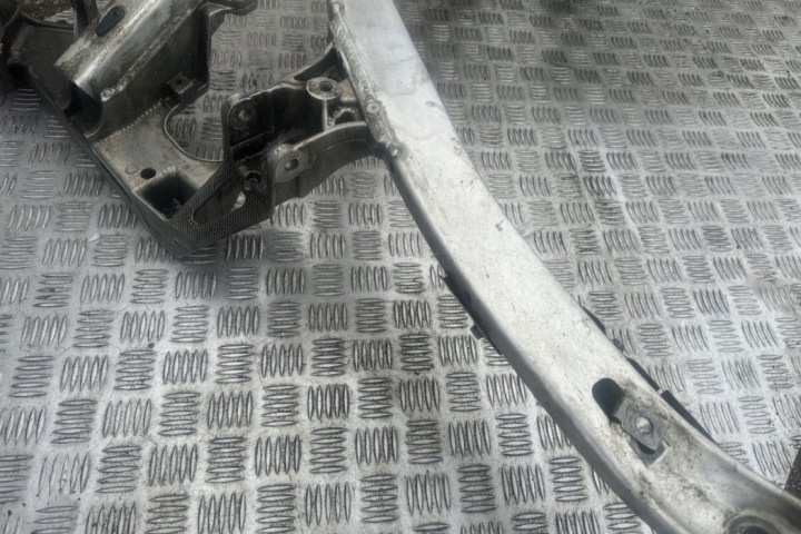 CHÂSSIS AVANT BMW 5 (E60) 6759462 3.0L DIESEL 160KW 2004