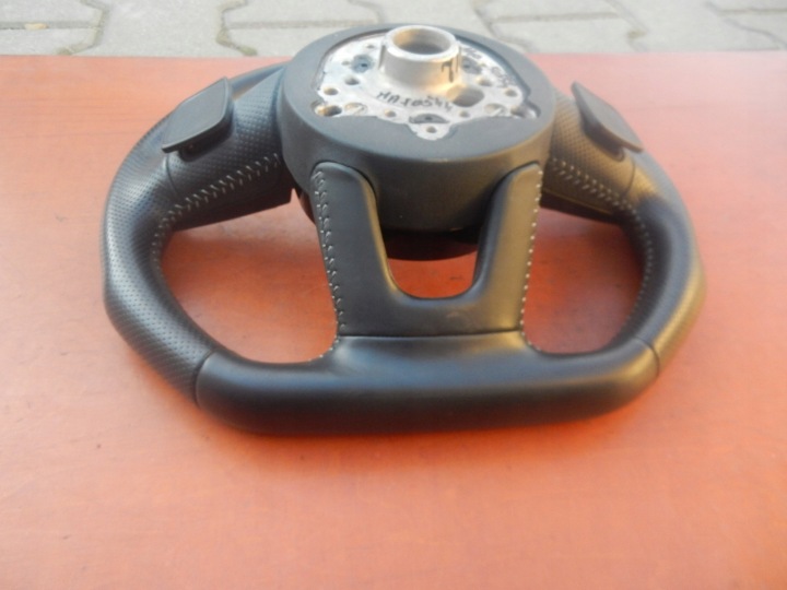 VOLANT AUDI A4 8W B9 S-LINE PALETTES