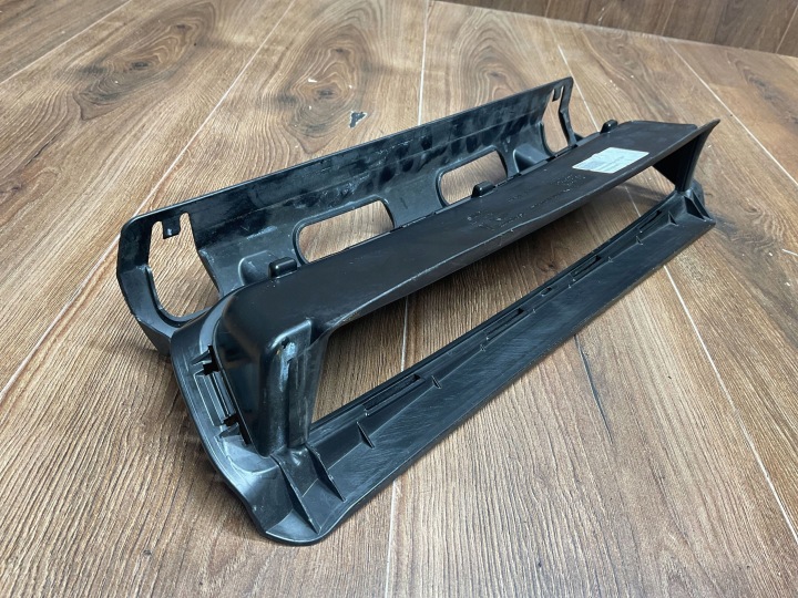 PROTECTION KANALU AIR ARRIÈRE PORSCHE 911 992 992807954E