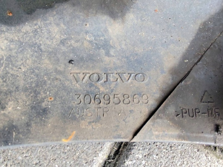 VOLVO S40 V50 LIFT 07-12 PARE-CHOCS AVANT AVANT 30695869 30744904