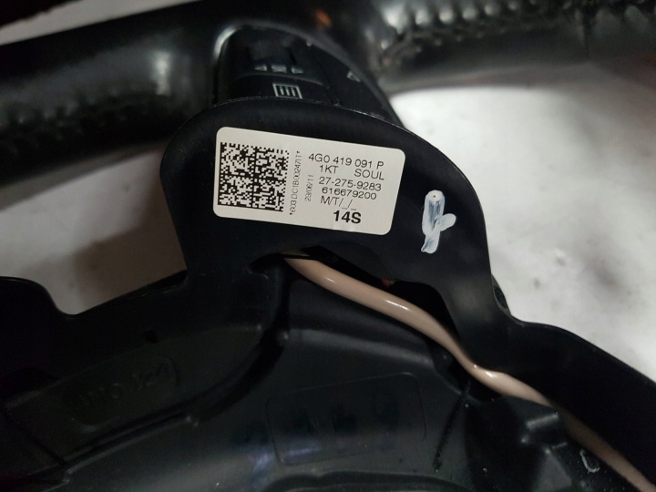 AUDI A6 C7 10-14R VOLANT CUIR AUTOMATE 4G0419091P