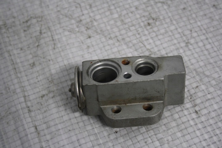 SOUPAPE EXPANSIBLE VW POLO 6Q 9N IBIZA III 52268990