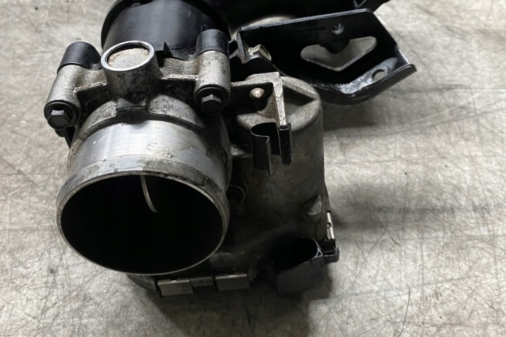 CARBURATEUR FORD RANGER (TKE) BK2Q9E926AB 2.2L DIESEL 110KW 2013