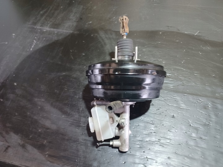 SERVO POMPE DE FREIN G215T SUBARU LEGACY 07-11