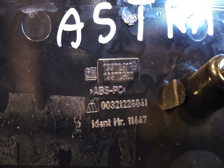 ASTRA J IV 5HB POIGNÉE DANS COUVERCLE DE COFFRE MICROSTYK Z22C