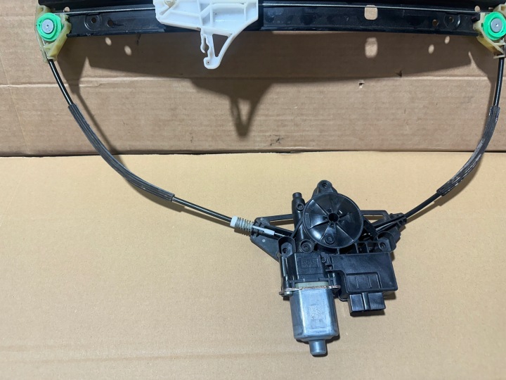 SKODA OCTAVIA III MÉCANISME VITRES GAUCHE ARRIÈRE 5E0839461 5Q0959811A