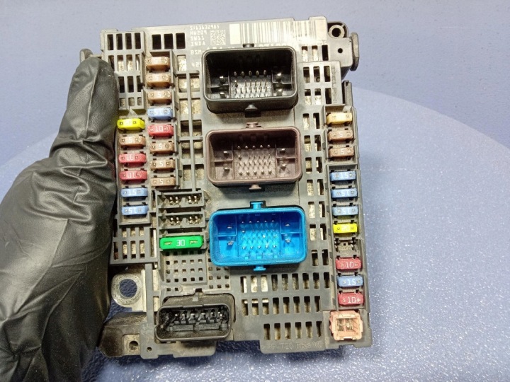 CITROEN DS5 BOÎTE FUSIBLES MODULE BSM 9810719280